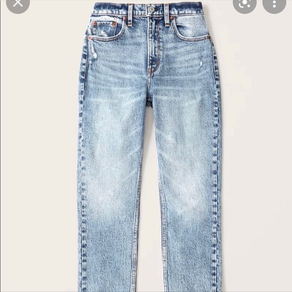 Abercrombie & Fitch Denim - Abercrombie Curve Love High Rise Mom Jeans
